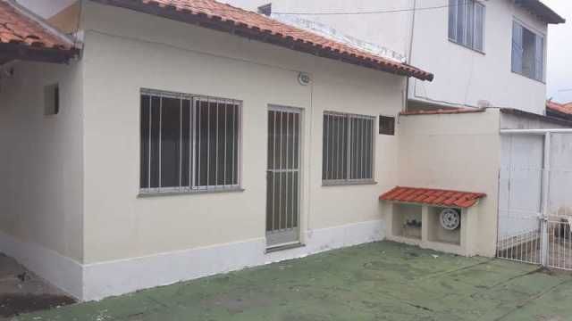 CASA EM CONDOMINIO